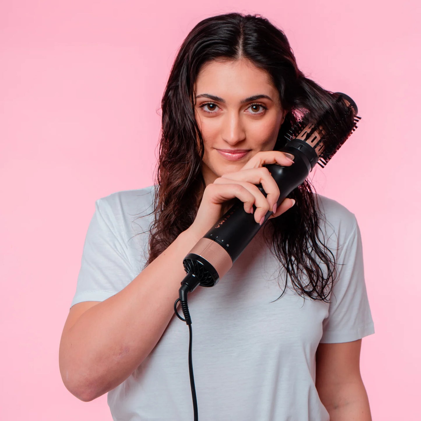 Brosse à Air Chaud 4 en 1 pour une Coiffure Parfaite en un Instant